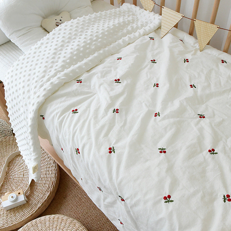Comfy Dot Blanket — Cherries - Cadeaus