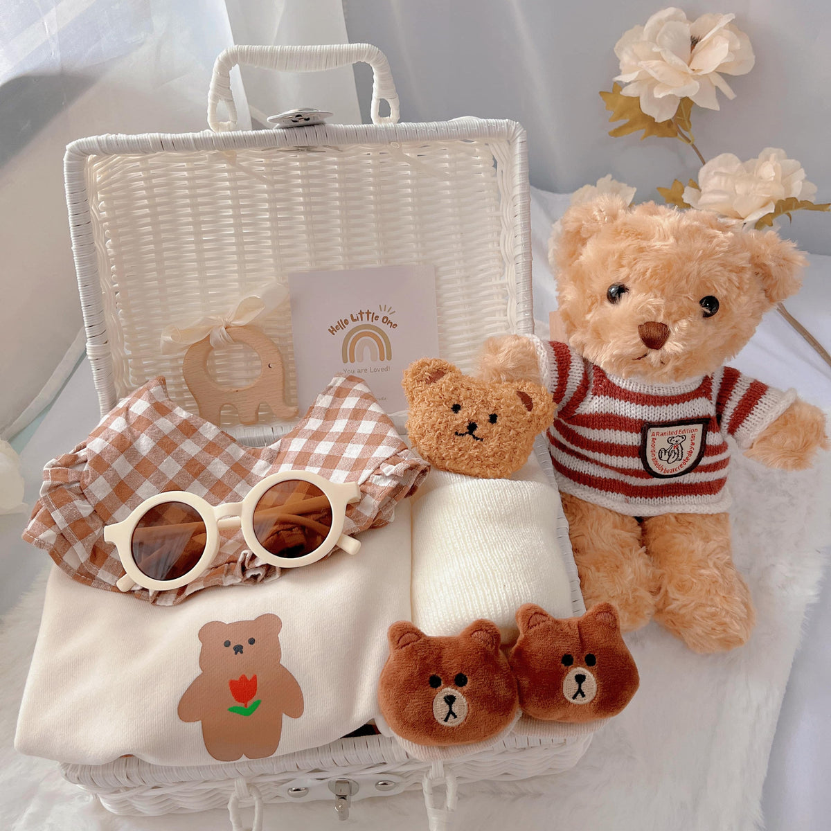 Baby shower gift set