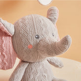 Knitted Bébé Elephant - Cadeaus